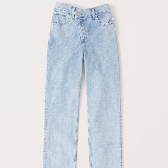Abercrombie & Fitch - Ultra High Rise 90s Straight Jean - Curve Love- Size 6S - Picture 1 of 8